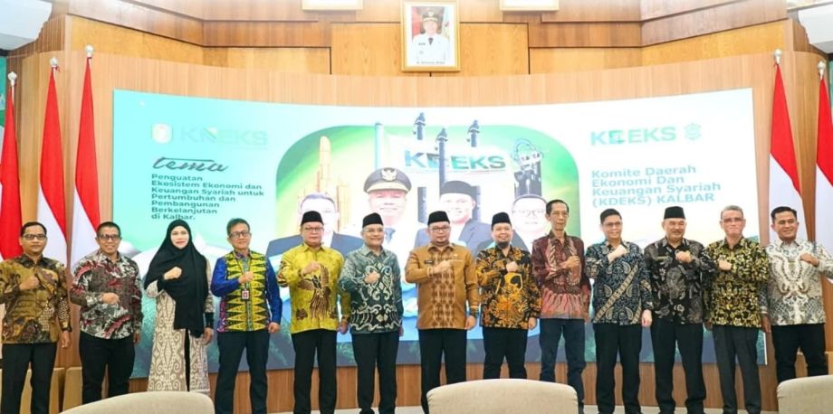 Pj. Sekda Kalbar Buka Raker KDEKS 2024 : Dorong Ekonomi Syariah untuk Pembangunan Berkelanjutan