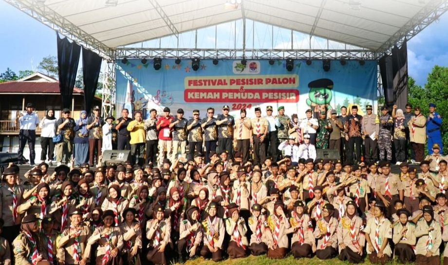 Pj. Gubernur Kalbar Buka Kegiatan Festival Pesisir Paloh & Kemah Pemuda Pesisir