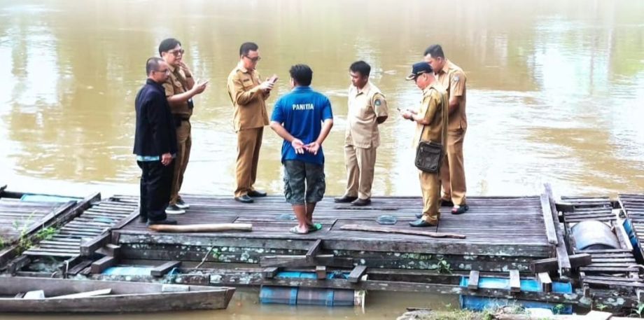 Kunjungan Kerja Kadis Kelautan dan Perikanan Prov. Kalbar Ke Pembudidaya Ikan Sistem KJA dan Cold Storage di Kab. Sekadau